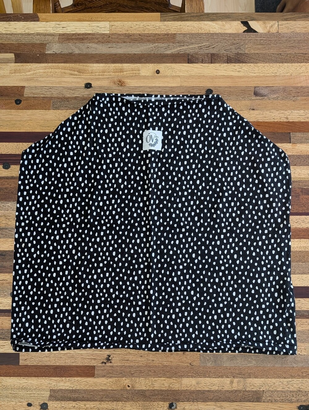 Black Polka Breastfeeding Cover